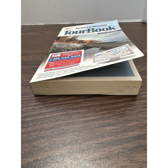 AAA Michigan And Wisconsin Tour Book 2010 Edition - Picture 7 of 7